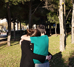 Photo: P. de Grenet Two young people embracing